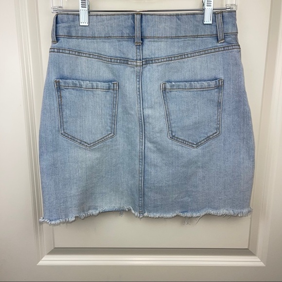 NEW Wild Fable Distressed Jean Skirt Light Wash 2 - Picture 3 of 10